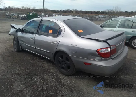 2001 Infiniti I30 Touring z USA, uszkodzony, nr VIN JNKCA31A21T032661